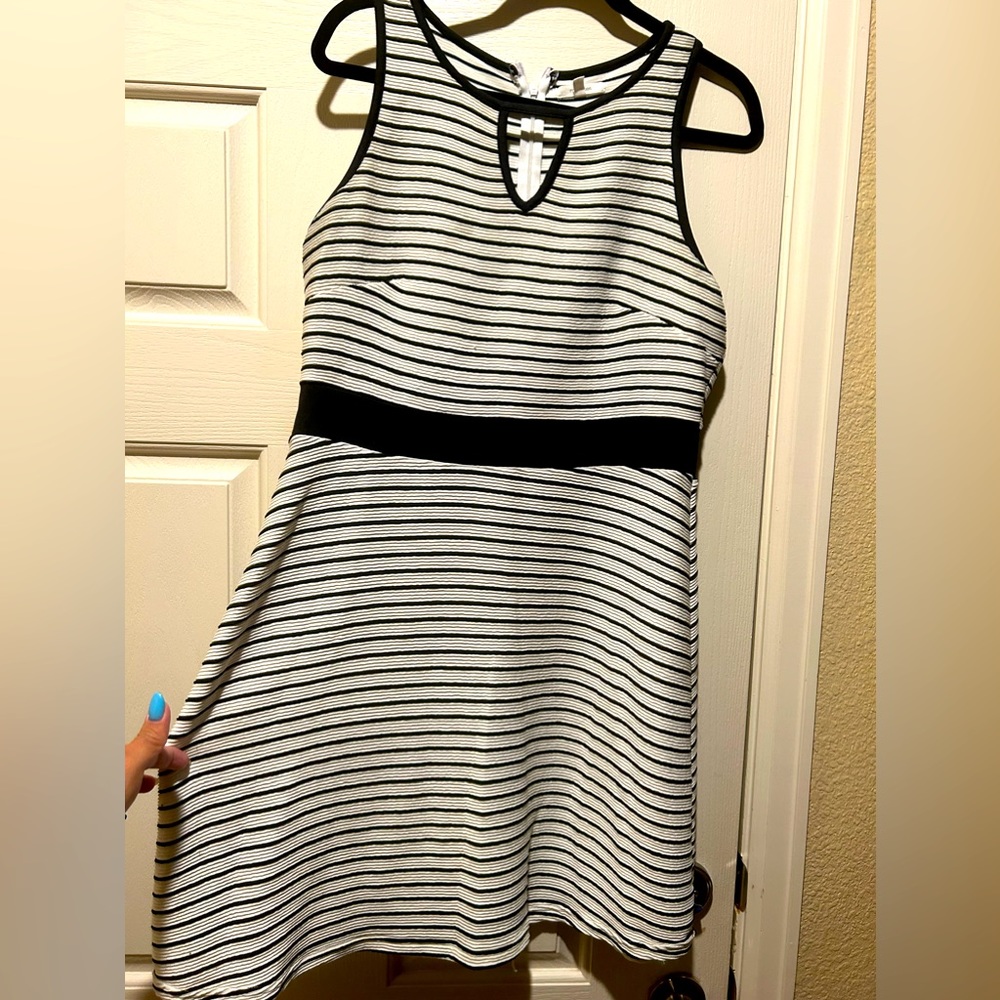 Maurice’s sleeveless dress
